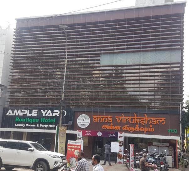 Ample Yard Hotel Madras Buitenkant foto